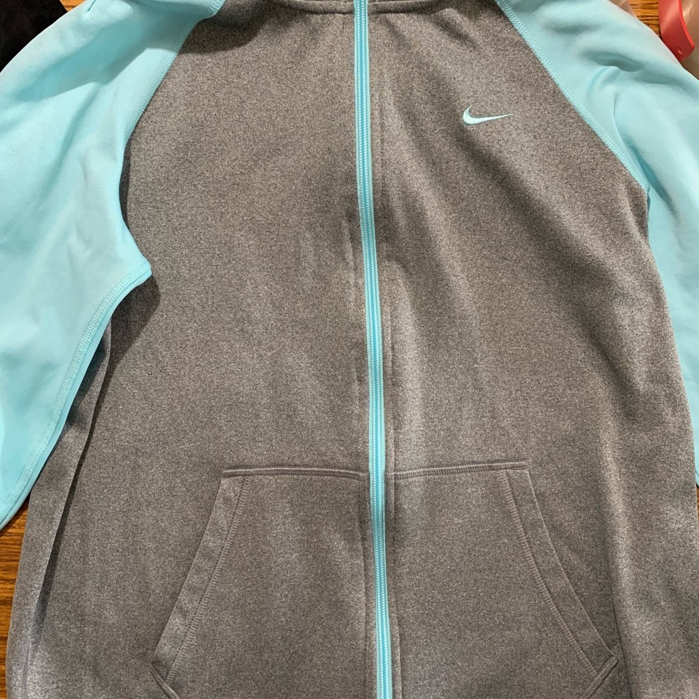 Nike sweatshirt